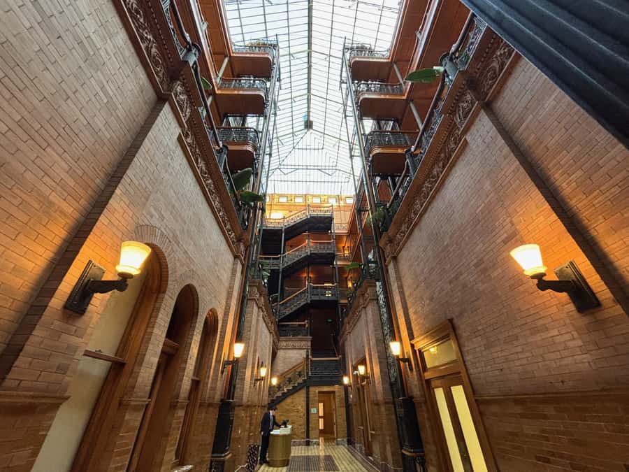 Los Angeles: Downtown History & Architecture Walking Tour - Why this DTLA walk is different