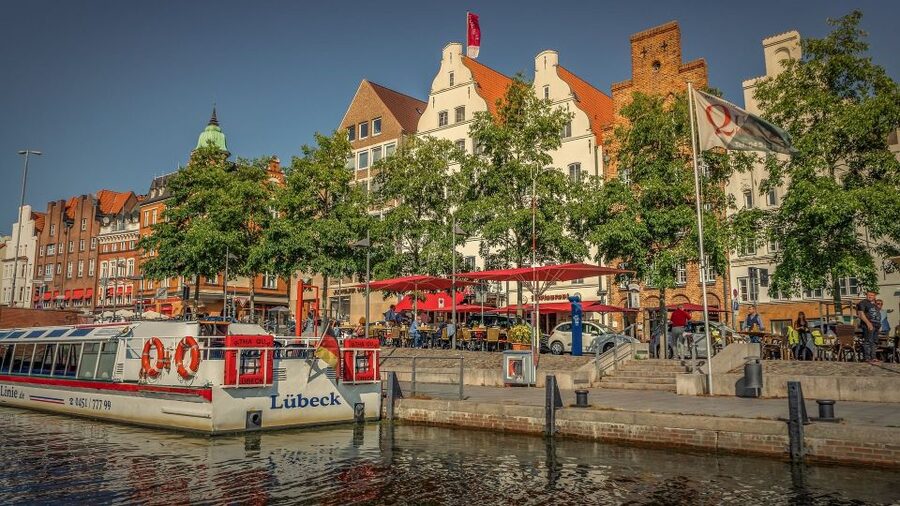 Lübeck: Private Historical and Architectural Walking Tour - Starting beneath Lübeck’s Holsten Gate