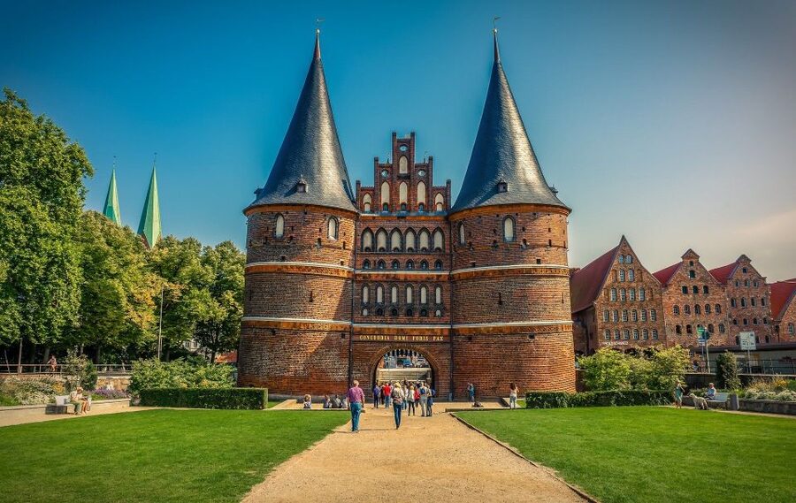 Lübeck: Private Historical and Architectural Walking Tour - What the private format is worth