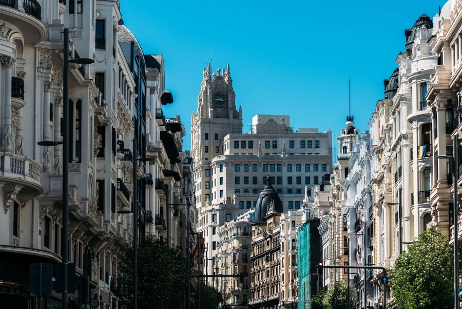 Madrid: Private Architecture Tour with a Local Expert - What the two-hour format can and cannot do