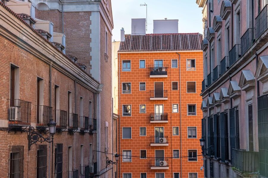 Madrid: Private Architecture Tour with a Local Expert - Price, group size, and overall value