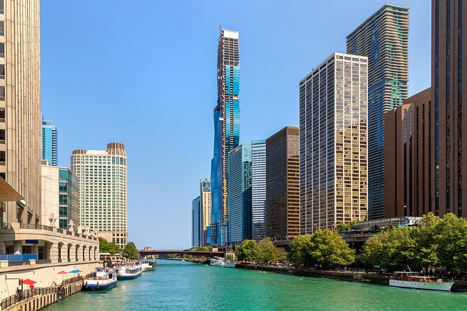 Magnificent Mile Tour With Optional 360 Chicago Upgrade - What the guides add to the route