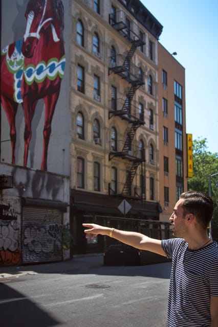 Manhattan Architecture & Urban Design Walk - Group size, access, and age limits