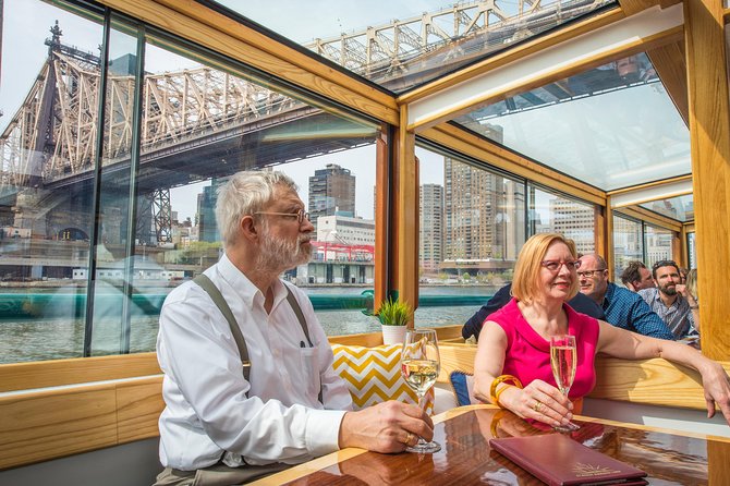 Manhattan Architecture Yacht Cruise - What makes this Manhattan cruise worth your time