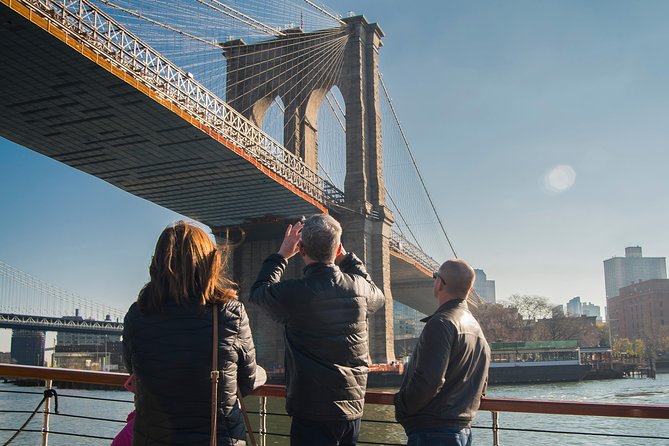 Manhattan Architecture Yacht Cruise - Upper West Side views and the trip beneath George Washington Bridge