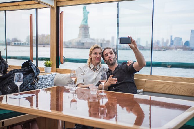 Manhattan Architecture Yacht Cruise - Lower Manhattan, the Woolworth Building, and the Statue of Liberty