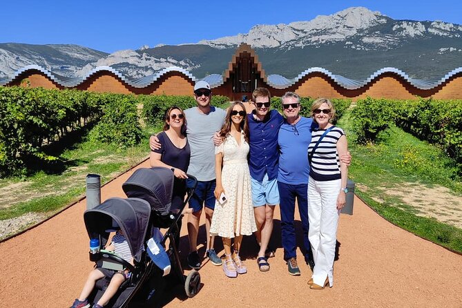 Marques de Riscal and Ysios Architecture Wine Tour w/Lunch, SS - A three-course lunch with a local rhythm