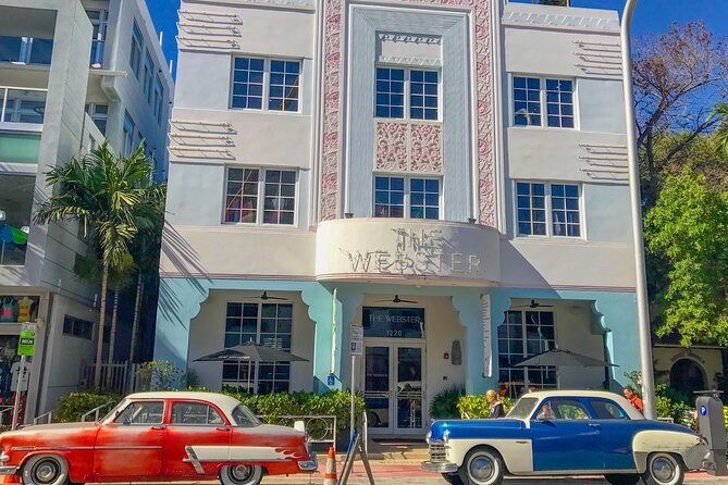 Miami Art Deco Gems & Jewels Small Group & Exclusive Access Tour - Carlyle Cafe and the movie locations of South Beach