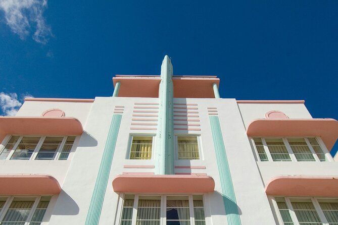 Miami Art Deco Private Walking Tour - Why Miami Beach Art Deco works best as a walking tour