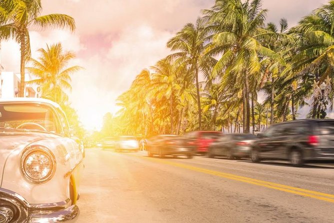 Miami South Beach Art Deco Walking Tour - Weather, traffic, and timing tips
