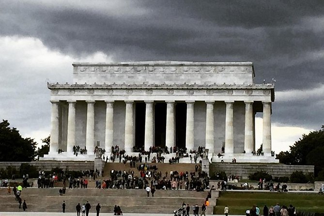 Monuments and Memorials Architectural Walking Tour - The Korean War Memorial in 10 Minutes
