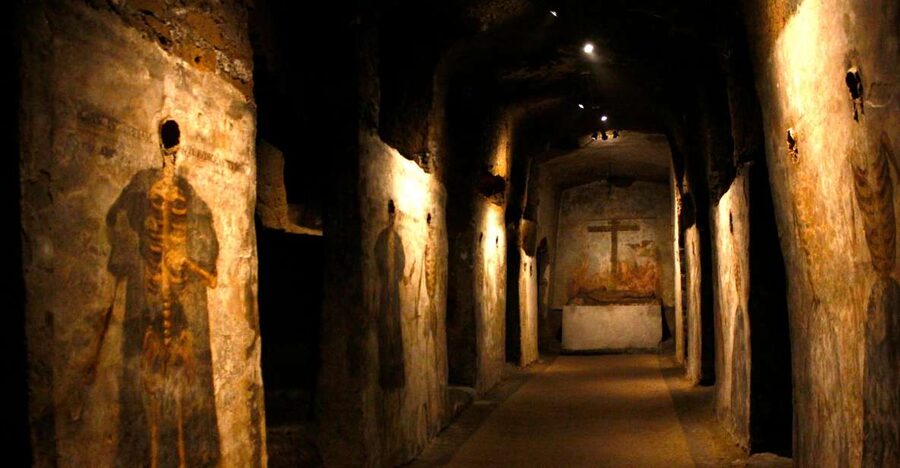 Naples: San Gaudioso Catacombs Guided Tour - The 45-minute route, from basilica to burial chambers