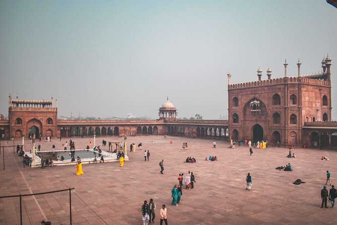 New Delhi: Mughal's architecture tour with transfers - Why this route works for a first day in Delhi