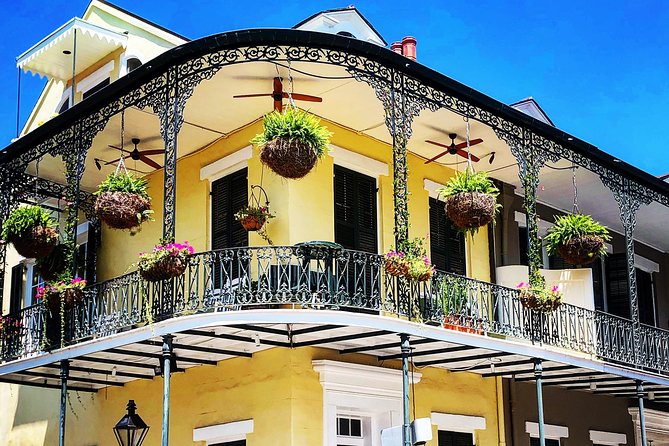 New Orleans French Quarter Architecture Walking Tour - The Cabildo and Presbytere