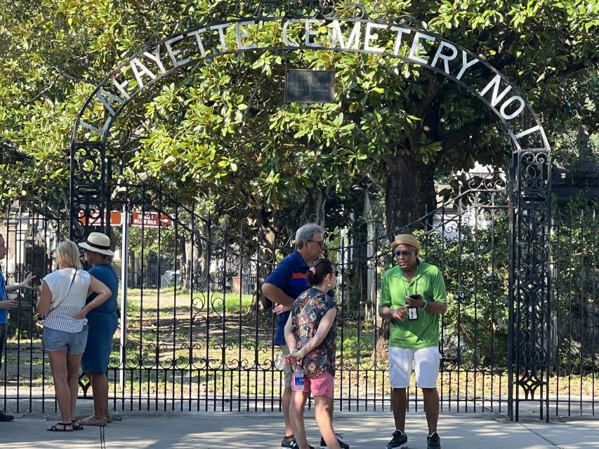 New Orleans : Garden District Architecture Walking tour - What makes the guide important
