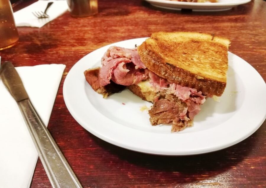 New York City: Flatiron Food, History, and Architecture Tour - Union Square and the Greenmarket