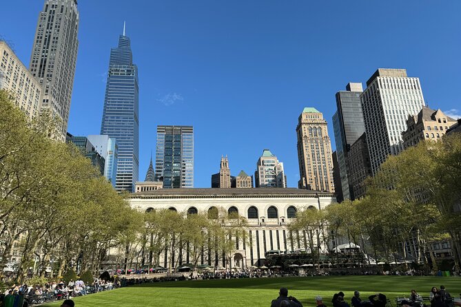 New York Midtown South Art and Architecture Tour - Madison Square Park makes a fitting finish