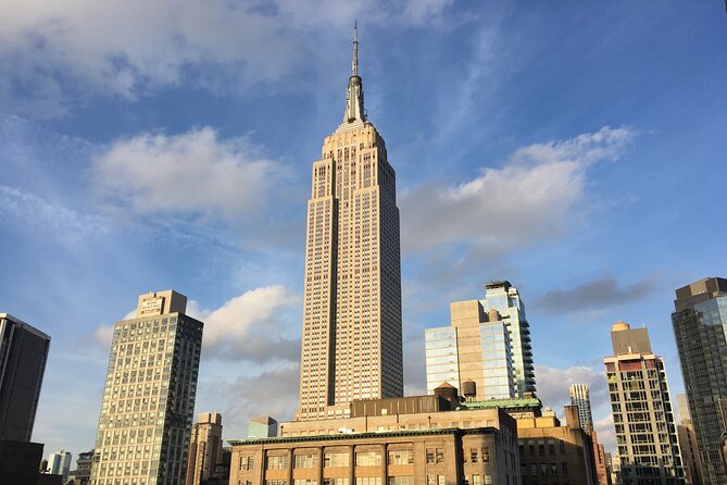 New York Midtown South Art and Architecture Tour - The Flatiron Building is the memorable final frame