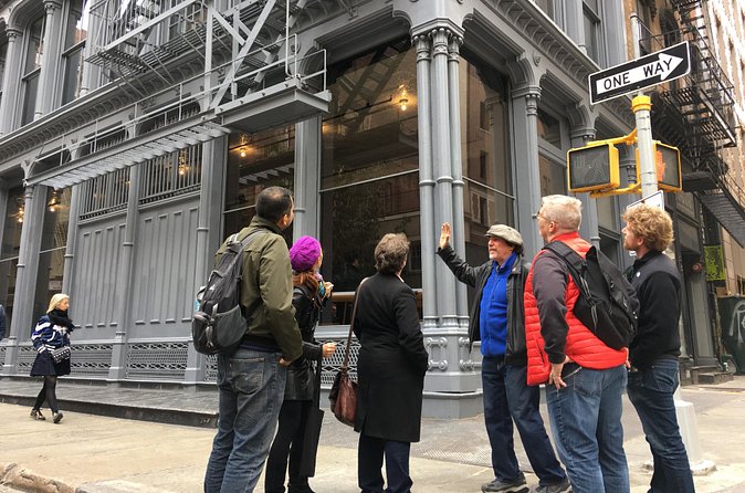 NYC Awesome Architecture Private Tour by Foot and Subway - Handling cold weather and keeping the day comfortable