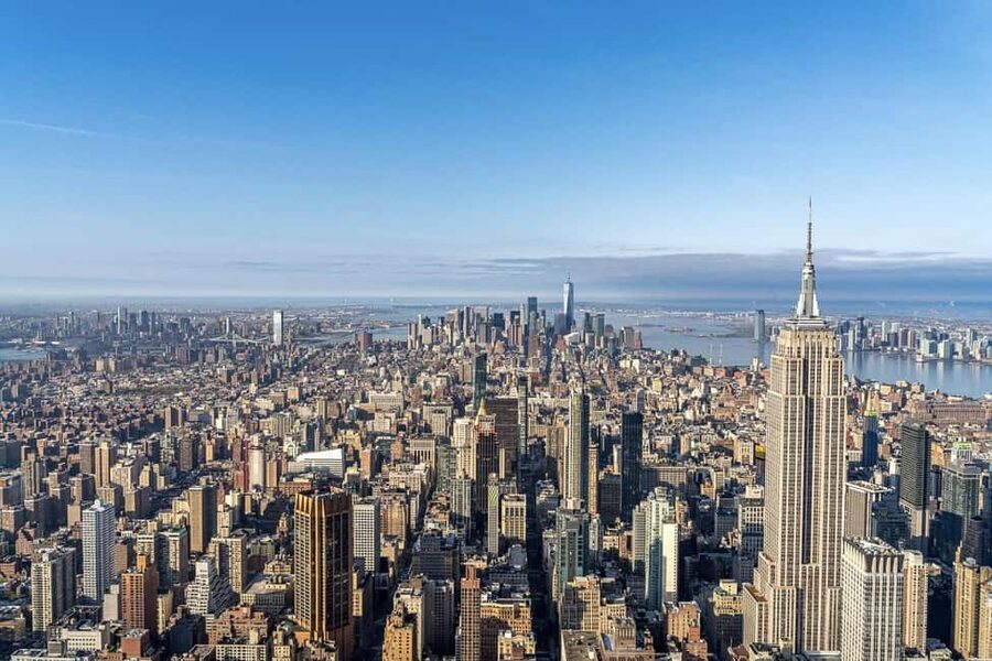 NYC: Midtown Architecture Tour & SUMMIT One Vanderbilt - Mirrors, lights, and interactive art on floors 91 to 93