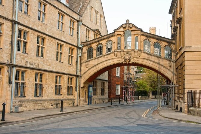 Oxford: 90 minute Architectural & Historical Highlights Tour - Why this short Oxford walk works so well