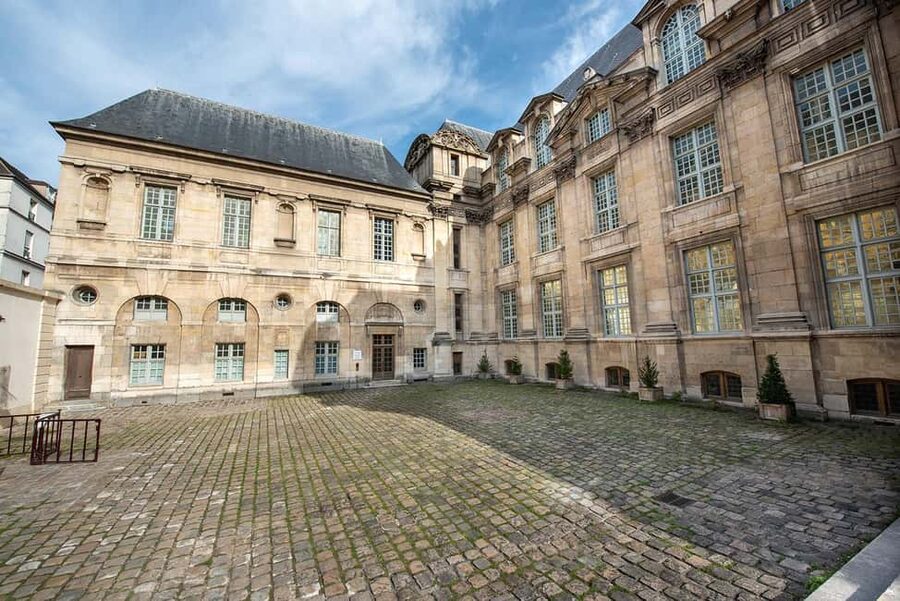 Paris: Discover the hidden architecture gems of Le Marais - Why Le Marais works so well for an architecture walk