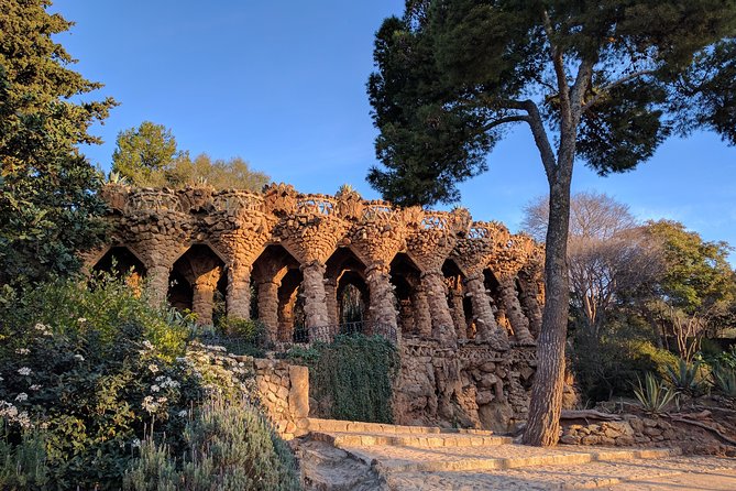 Park Guell and Sagrada Familia, Gaudí's Masterpieces Private Tour - Who should book this private Gaudí tour?