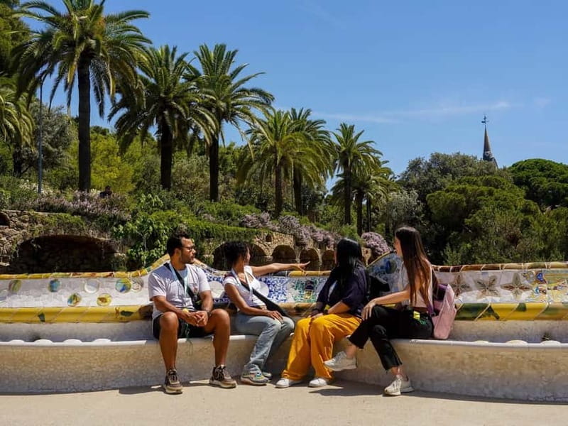 Park Güell: Guided Tour with Optional Gaudí Experience Entry - Why Park Güell works better with a guide