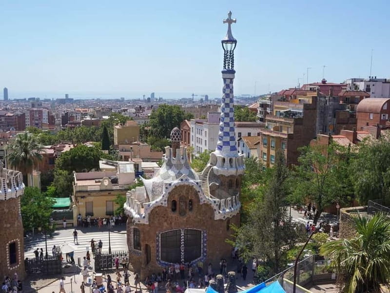 Park Güell: Guided Tour with Optional Gaudí Experience Entry - Barcelona views from the main terrace