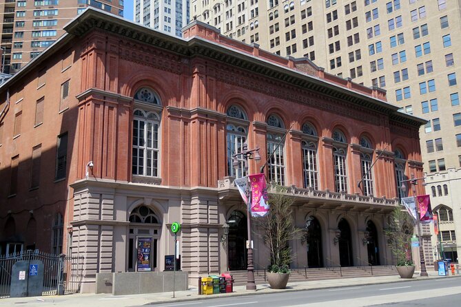 Philadelphia Architecture: Discover Every American Style on a GPS Audio Tour - How the GPS audio format affects your visit