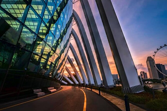 Photography Tour Singapore (Architecture, Street, Nightscape, Sunset, Sunrise) - Chinatown’s red streets and market scenes