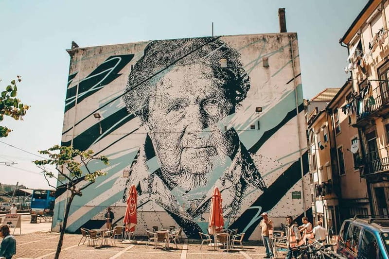 Porto Tour: Street Art & Architecture Experience 3h - Why the architecture matters