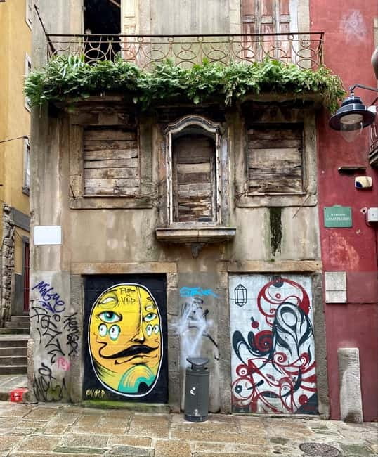 Porto Tour: Street Art & Architecture Experience 3h - The guide can shape the whole experience