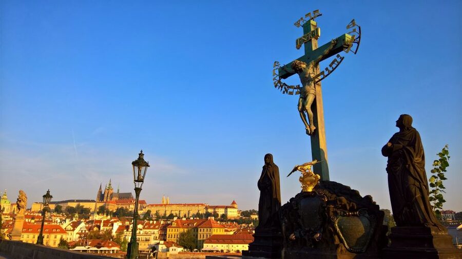 Prague 3-Hour Architectural Tour - Walking, weather, and comfort
