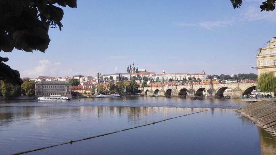 Prague 3-Hour Architectural Tour - Starting near Kaprova and entering Old Town
