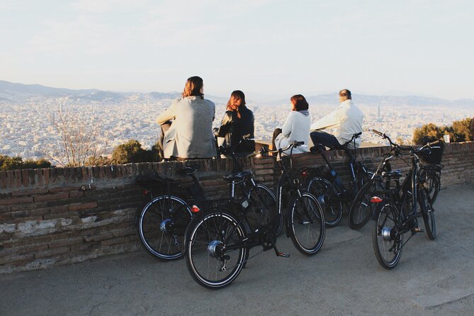 Private Barcelona Bike Tour, Gaudi's Art and Medieval Districts with Local Guide - Barceloneta, the old fishing district
