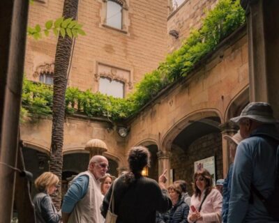 Private Barcelona Modernism and Gaudí Walking Tour
