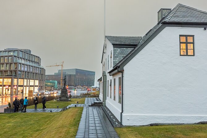 Private Reykjavik City and Architecture Walking Tour - A taste of Icelandic food