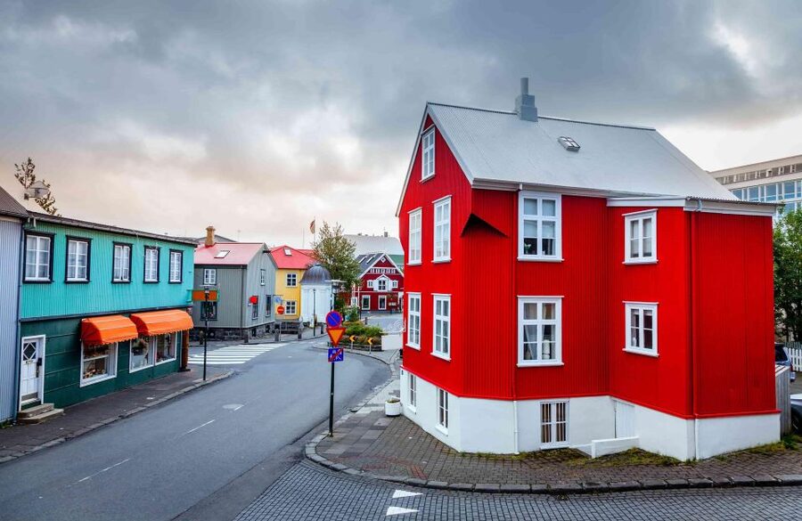 Private Reykjavik City & Icelandic Architecture Walking Tour - Hallgrímskirkja and the power of modern form
