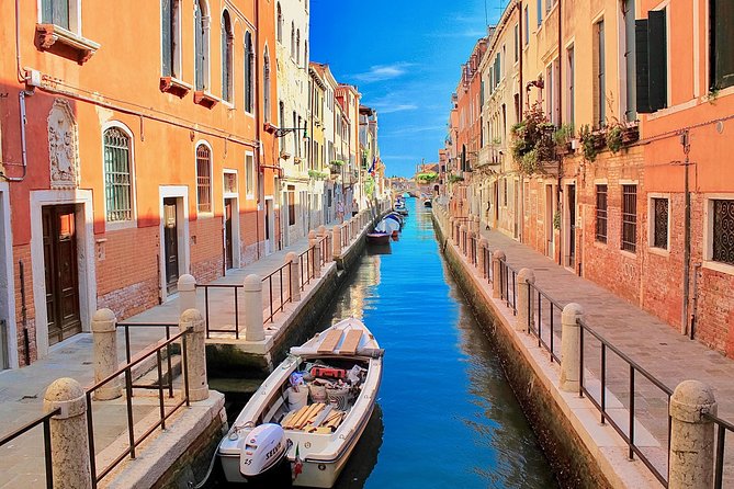 Private Tour: Venice Art and Architecture Walking Tour - Morning or afternoon timing can change the feel