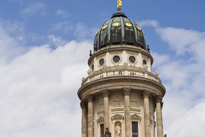 Private walking Tour: Berlin Architecture Tour - Kreuzberg and Friedrichshain: everyday buildings and Berlin’s edge