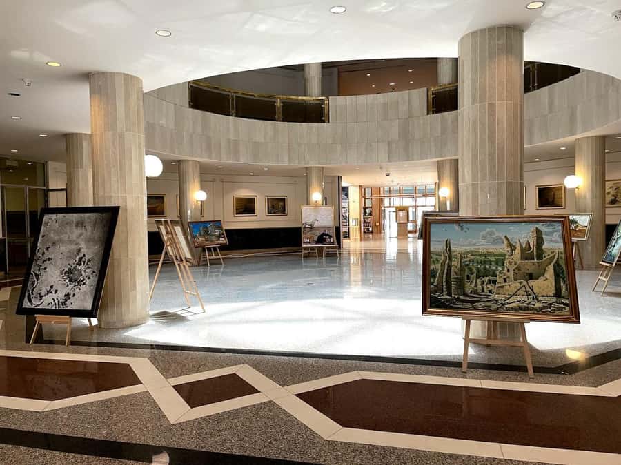 Riyadh: King Fahad National Library Guided Tour - Why the library is worth two hours