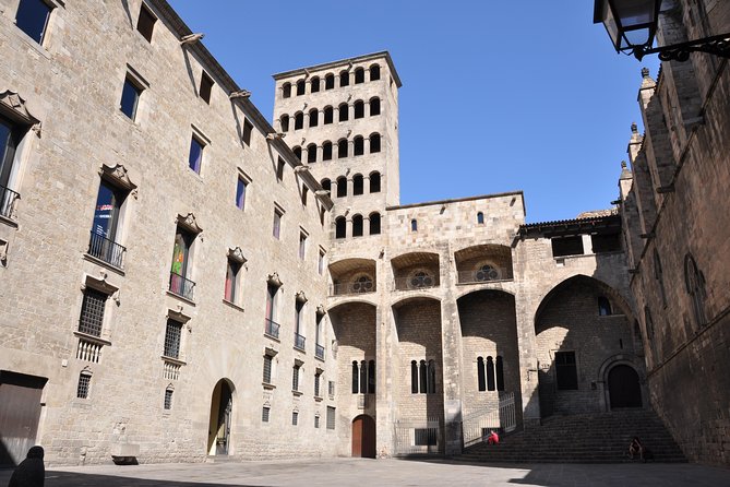 Roman & Gotic & Gaudi in Barcelona: private walking tour - Santa Maria del Pi and Palau Güell