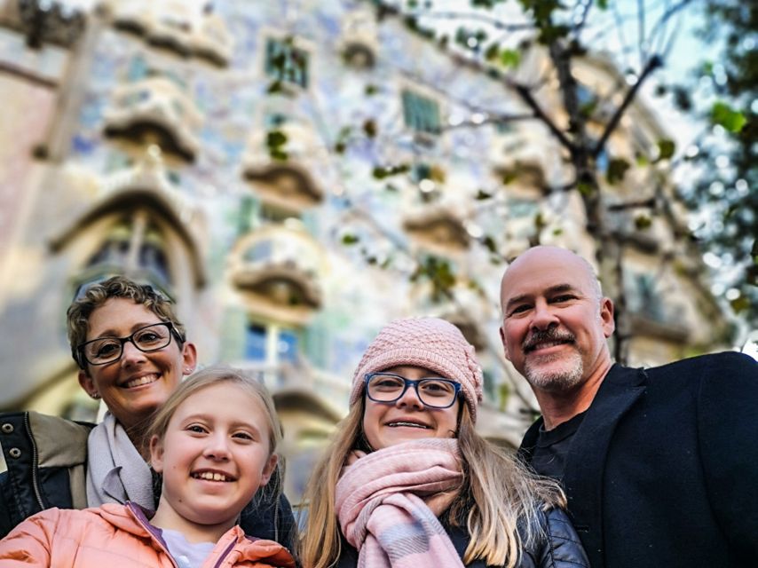 Sagrada Familia & Gaudi Guided Tour Private or Small Groups - Is $93 a fair price?