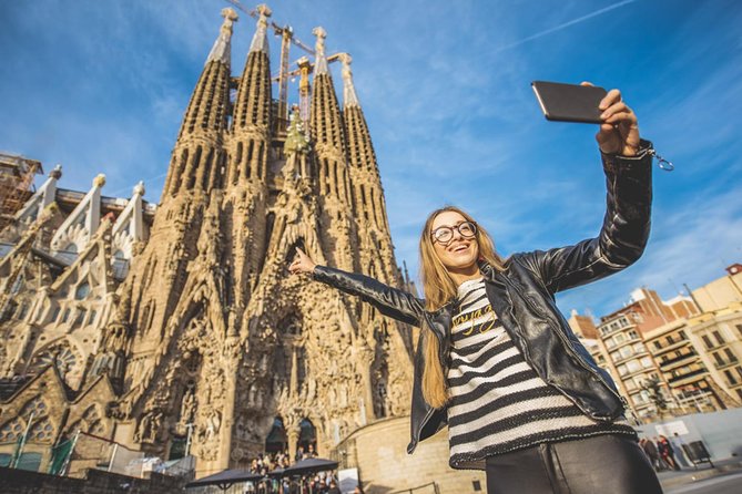 Sagrada Familia & Gaudi Tour Private or Small Group with Tickets - Passeig de Gracia brings Gaudí into view