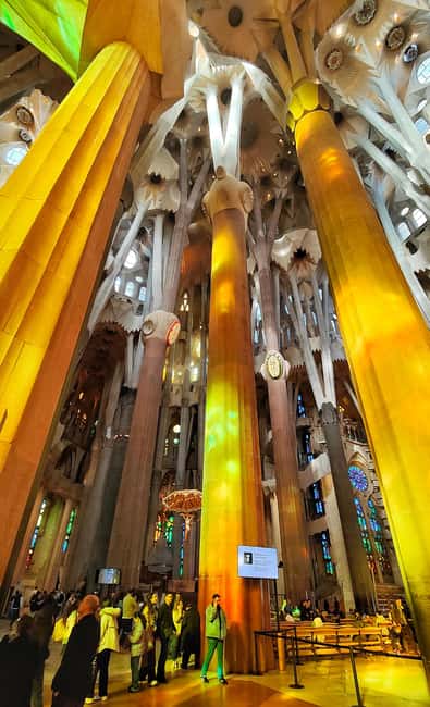 Sagrada Familia Private/Small Group Tour with an architect - Is $200 per person good value?
