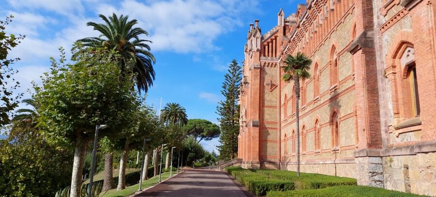 Santander: Comillas, Modernismo y Capricho de Gaudi - Key points at a glance