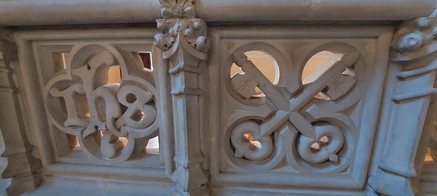 Santander: Comillas, Modernismo y Capricho de Gaudi - What the small-group transport is really worth