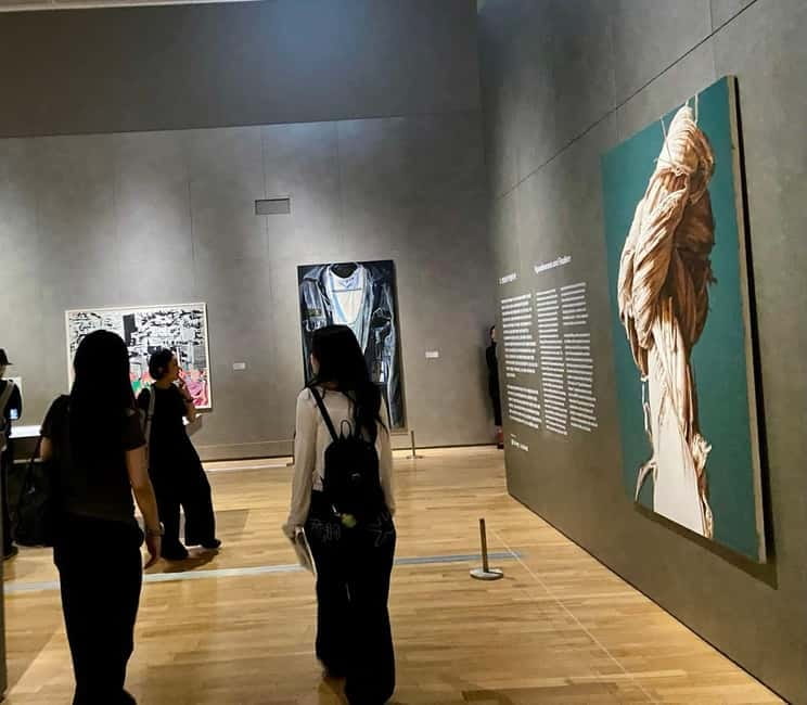 Seoul: Small Group Art & Architecture Guided Tour w/ Dinner - The value of a six-person tour at $117