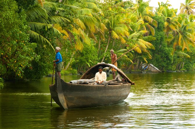 South India Tour- Temple Architecture and Backwaters - Chettinad reveals a quieter architectural style
